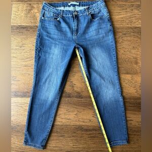 Classic Blue Ankle Jeans